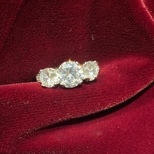 Three-Stone Clear Crystal Women's Ring - Silver